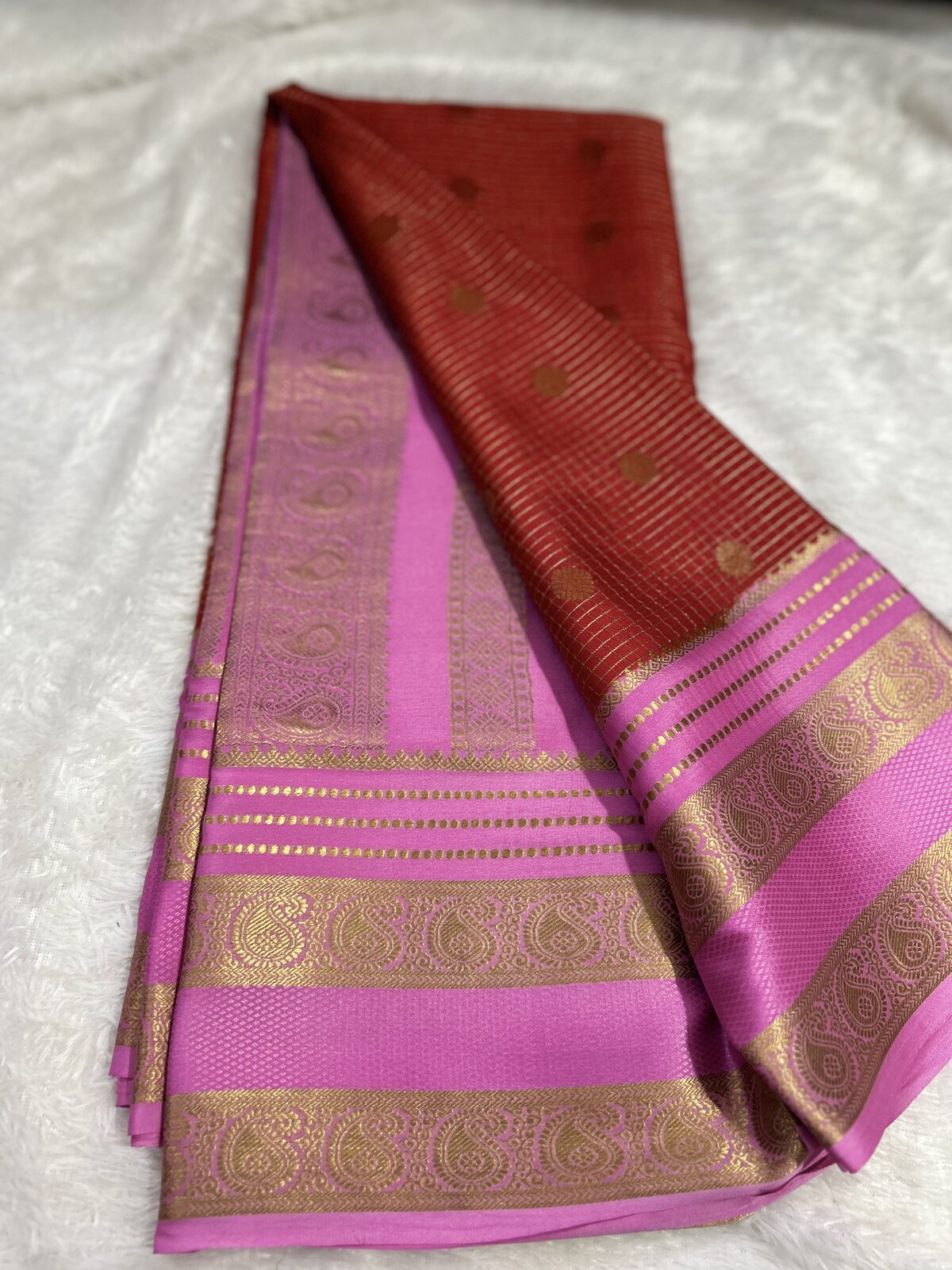 Bandhini Muse — Red with Pink Border Pure Crepe Silk Saree — photo 1