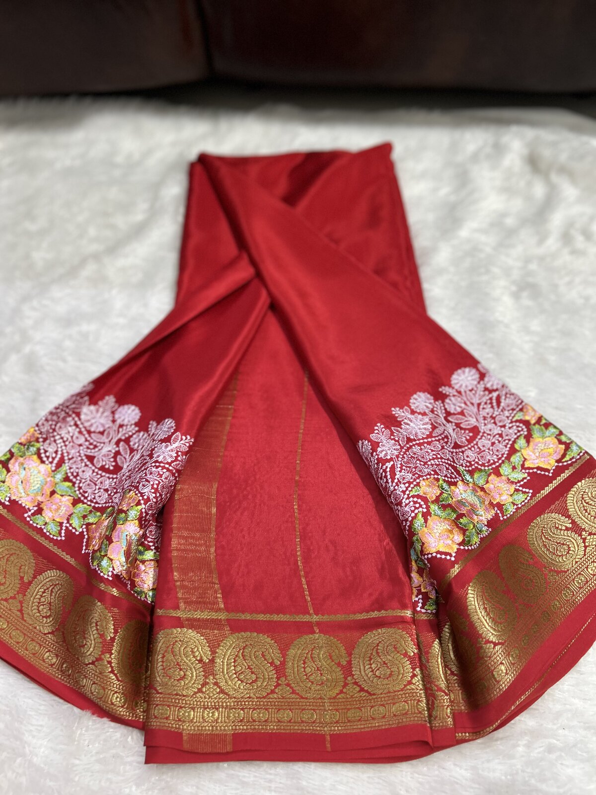 Kamalini Grace — Red Pure Crepe Silk Saree — photo 1