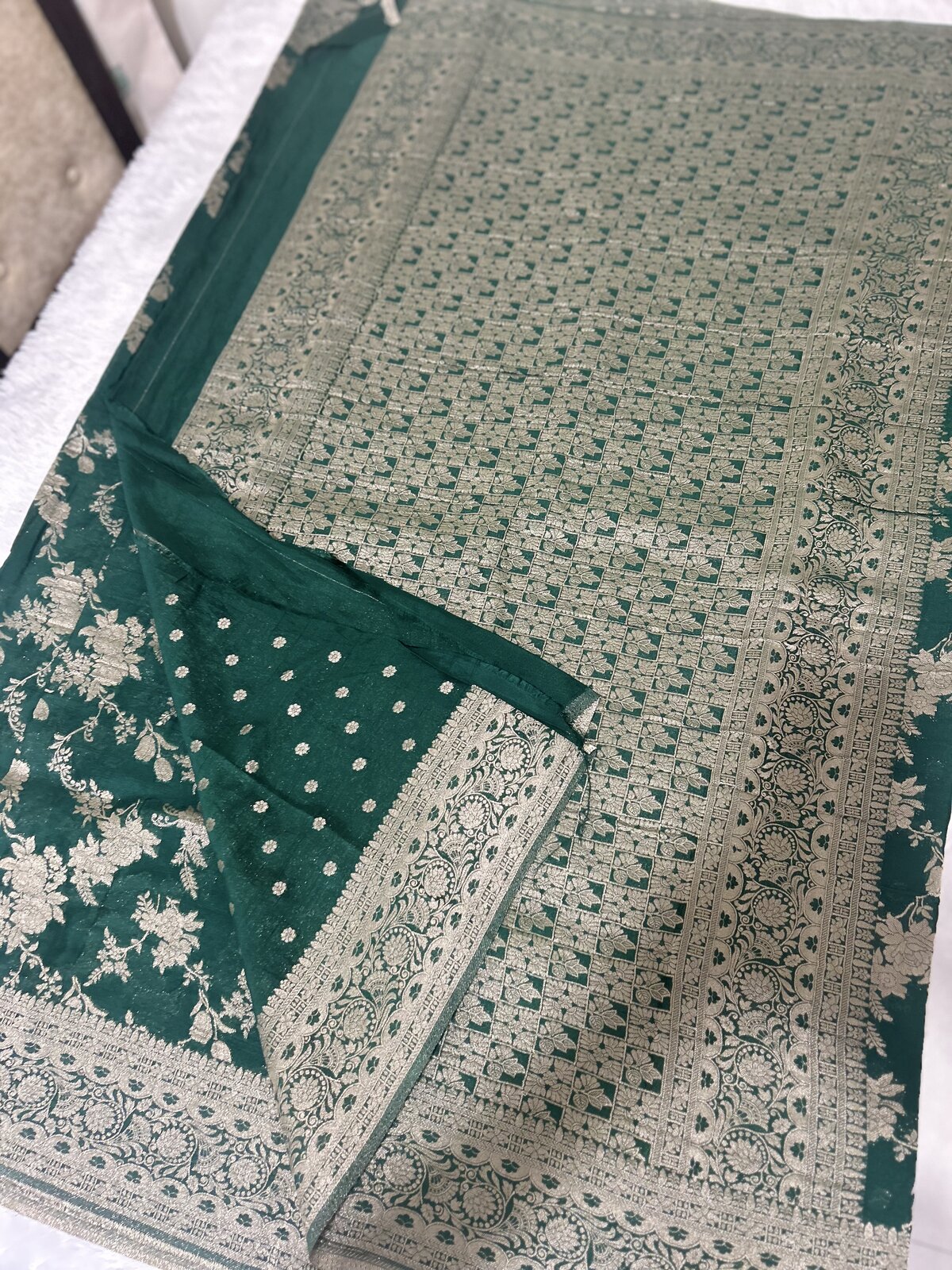 Radhika's Vow — Green Banarasi Georgette Saree — photo 1