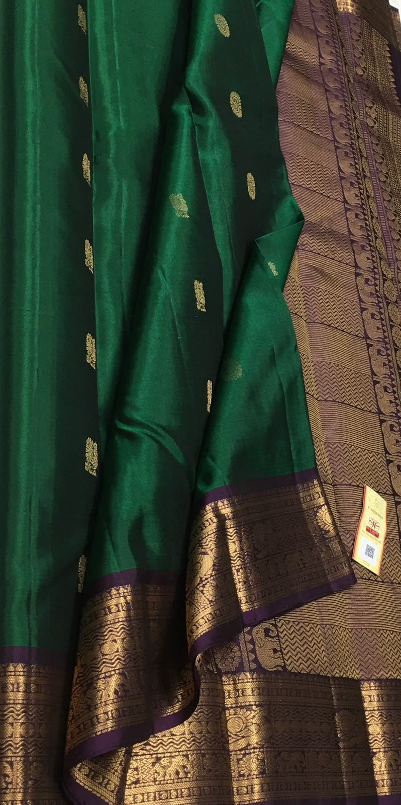 Rani's Reverie — Dark Green with Maroon Border Kanchipuram Silk Saree — photo 1