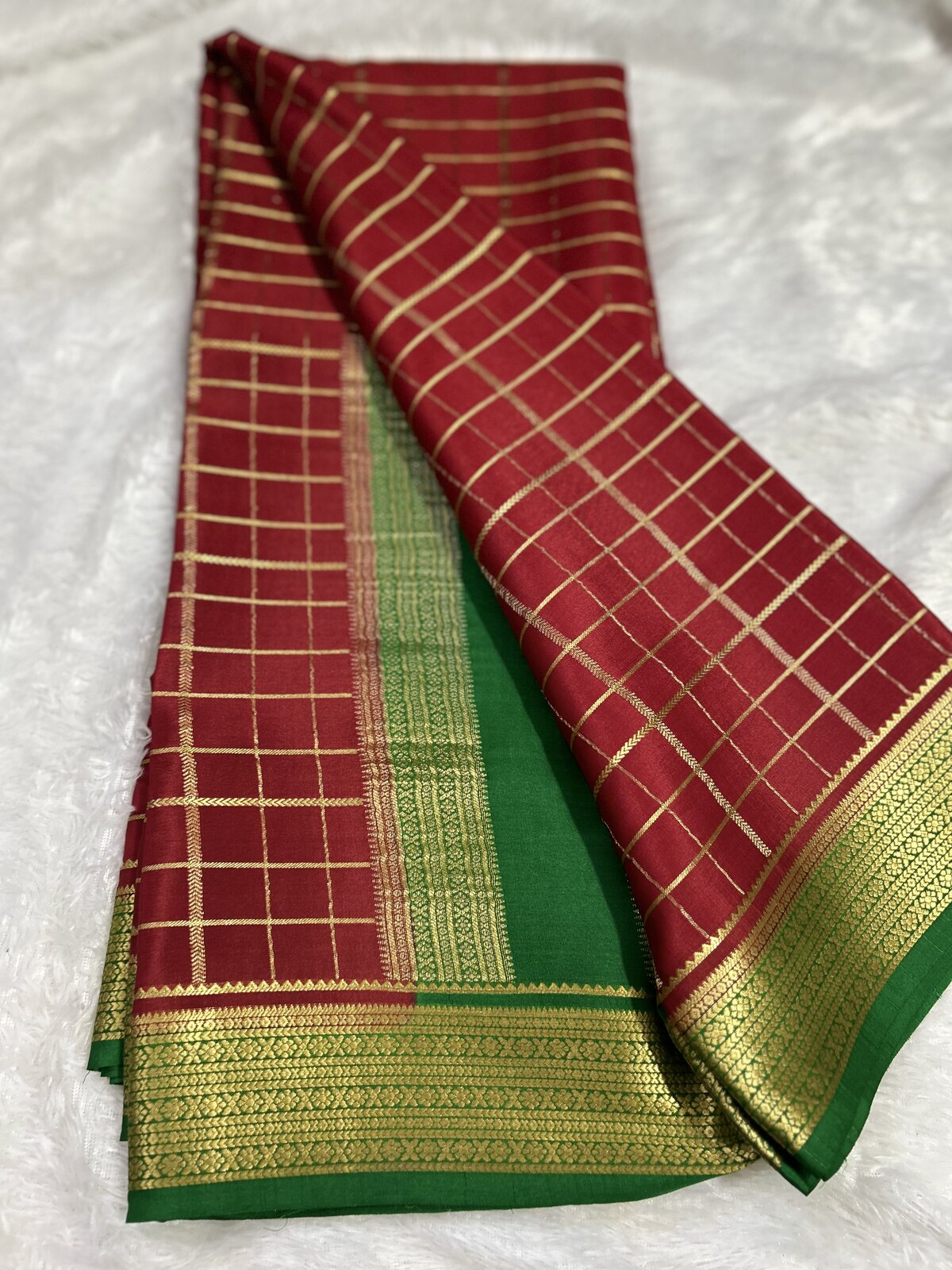 Suhaani Glow — Red with Green Border Pure Crepe Silk Saree — photo 1
