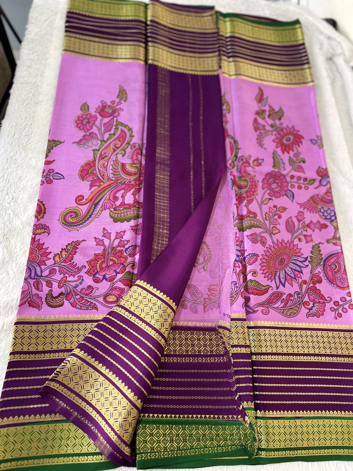 Sundari's Pride — Light Purple with Dark Purple Border Pure Crepe Silk Saree — photo 1
