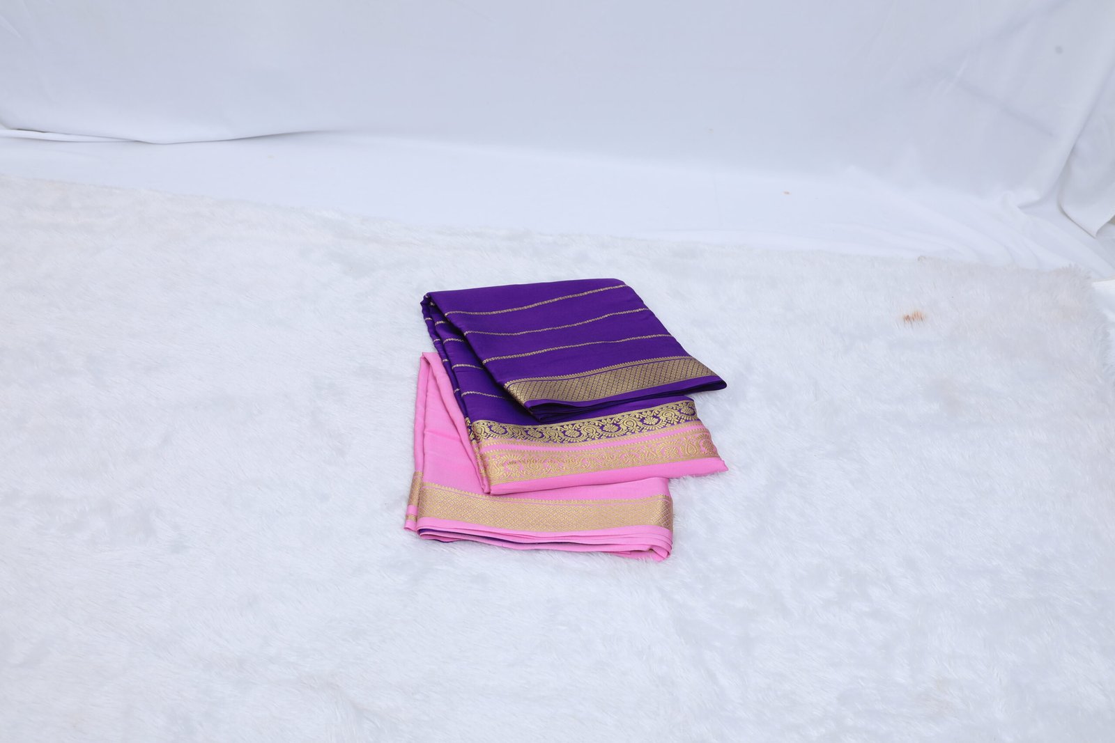 Half and Half Shashi - Pure Mysore Crepe Silk Saree - Image 2